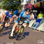 Topdrukte bij Prominent Ronde van Nunspeet op mooie zomeravond